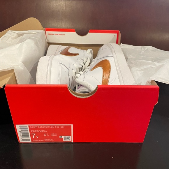 Nike Court Borough Low 2 SE, Size 7Y- Size 9 in ladies, white with gold swoosh. - Picture 7 of 7